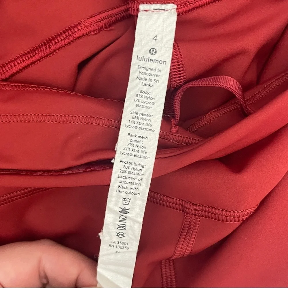 Lululemon Run‎ Smoothly Crop in Dark Sport Yoga Running Workout Red Women's 4
